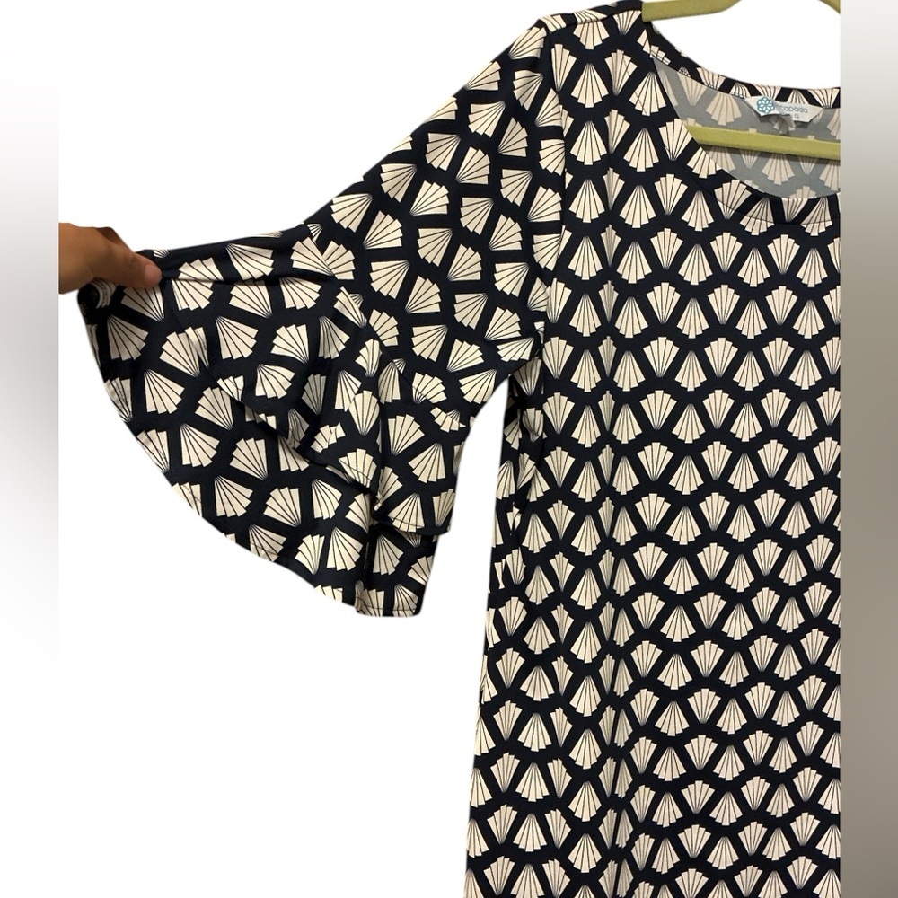 Escapada Living Navy White Dress Large Like New - Picture 2 of 4